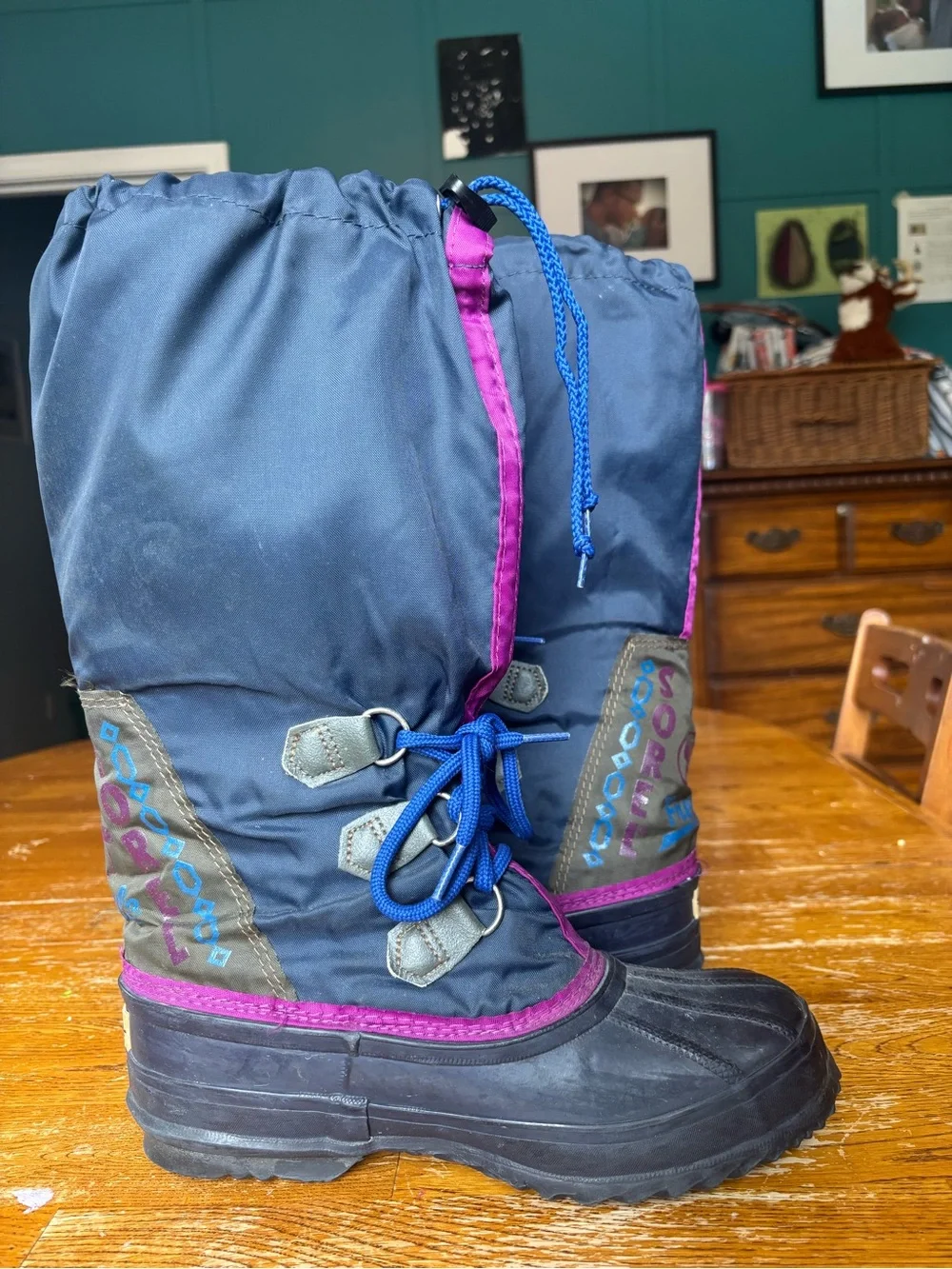 Sorel Women's Freestyle Waterproof Winter Snow Boots With Felt Liner Size 7